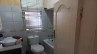 Bathroom 1 of property in Benoni