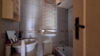 Bathroom 1 - 4 square meters of property in Benoni