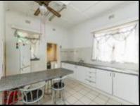 Kitchen - 23 square meters of property in West Village