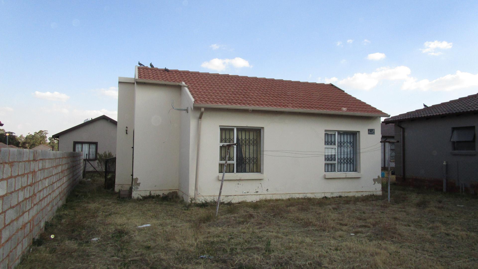 Front View of property in Sharon Park