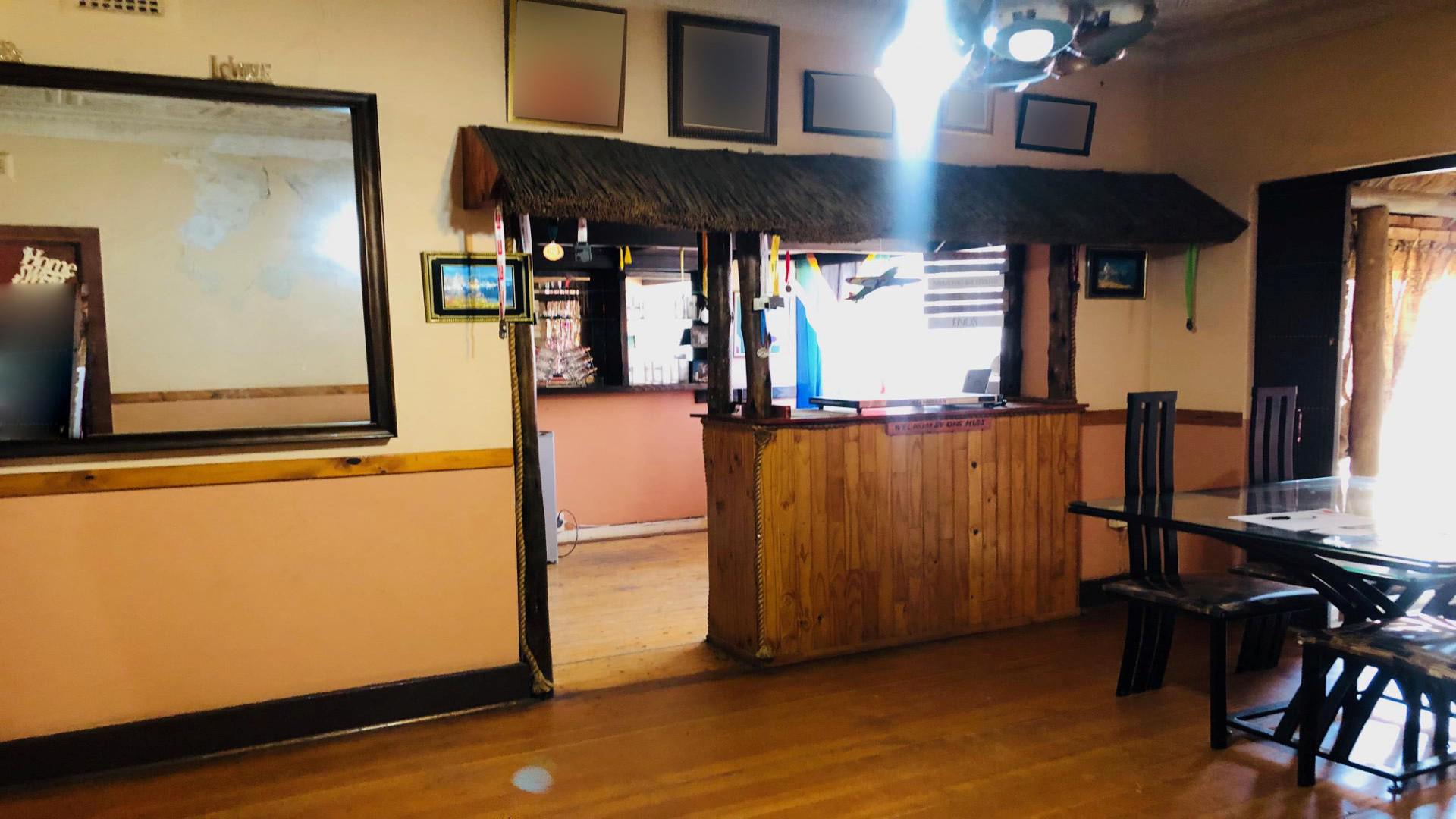 Lounges of property in Delville