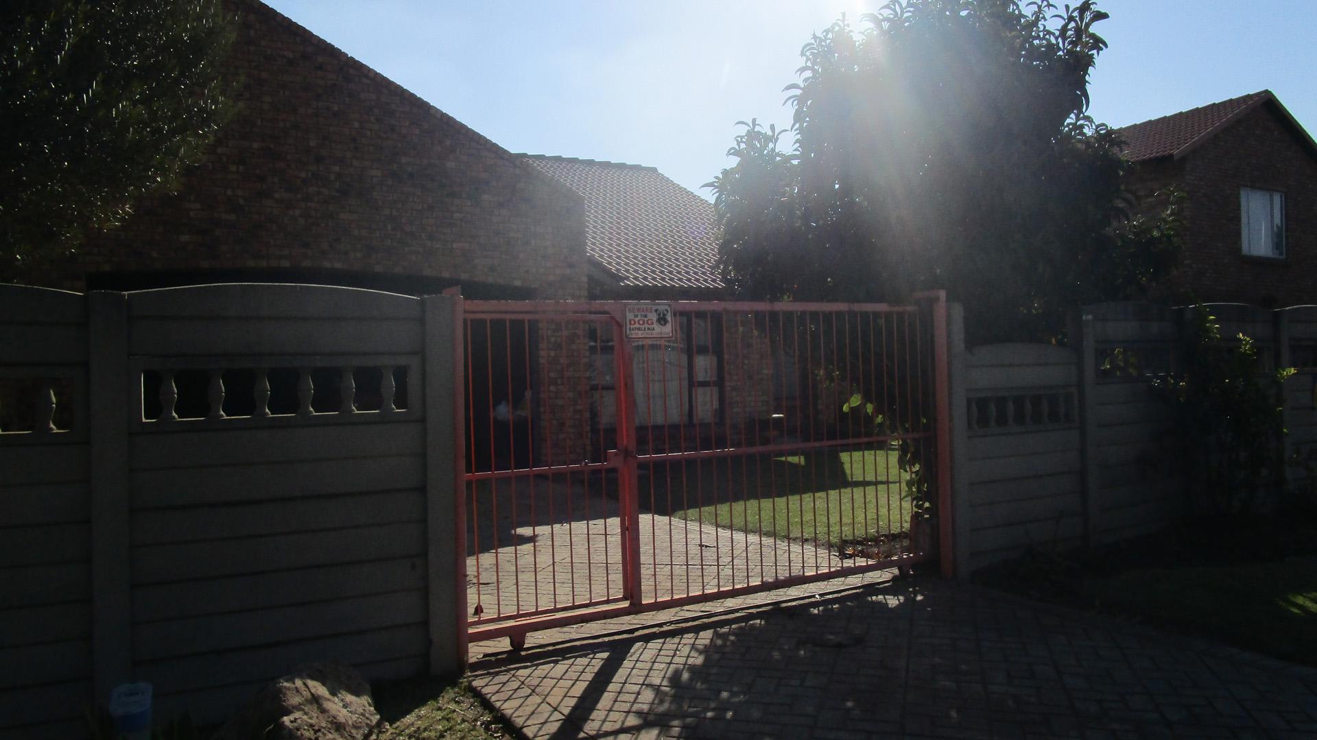 Front View of property in Boksburg