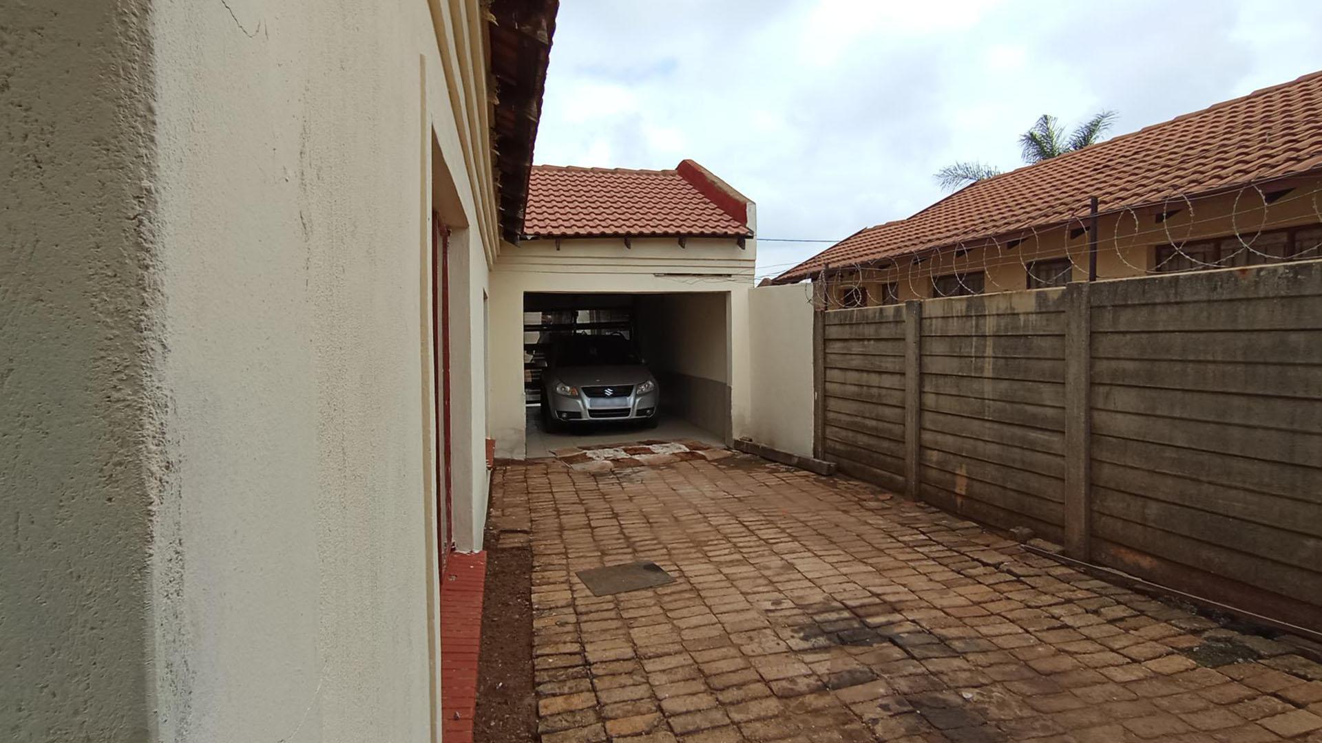 Spaces - 13 square meters of property in Soshanguve East