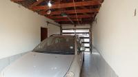 Garage - 18 square meters of property in Soshanguve East