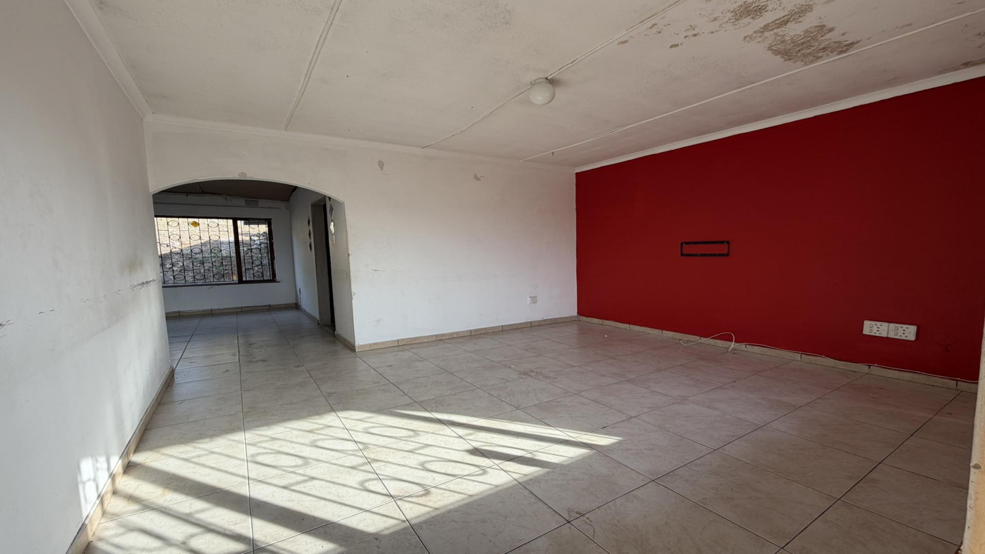 Lounges of property in Pinetown 