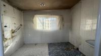 Bathroom 2 of property in Pinetown 