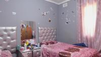 Bed Room 1 - 14 square meters of property in Montclair (Dbn)