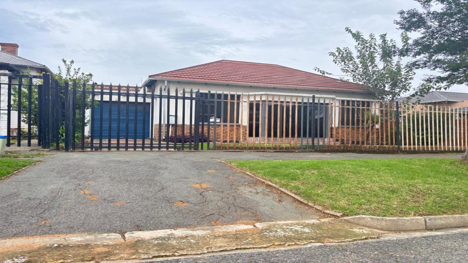 Front View of property in Forest Hill