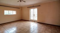 TV Room - 24 square meters of property in Emalahleni (Witbank) 