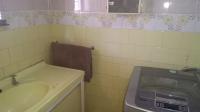 Bathroom 1 - 10 square meters of property in Sasolburg
