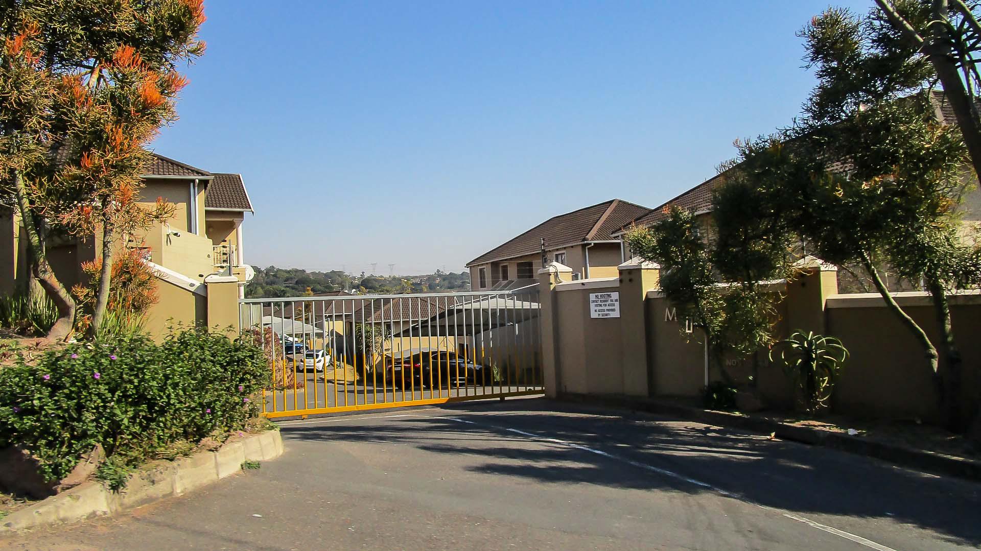 Front View of property in Caversham Glen