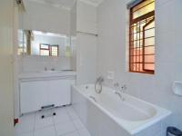 Bathroom 2 of property in Noordhang
