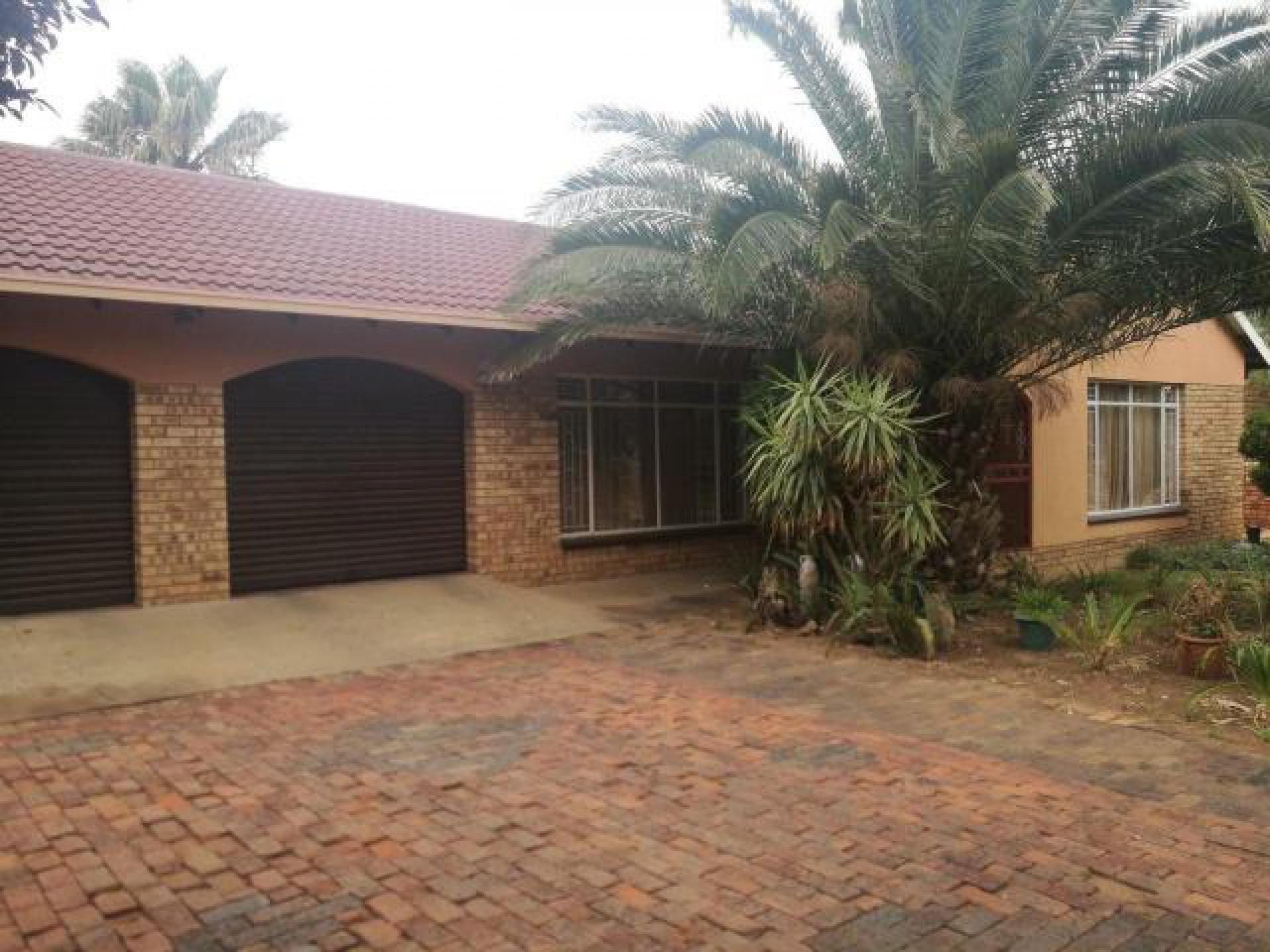 Front View of property in Klerksdorp