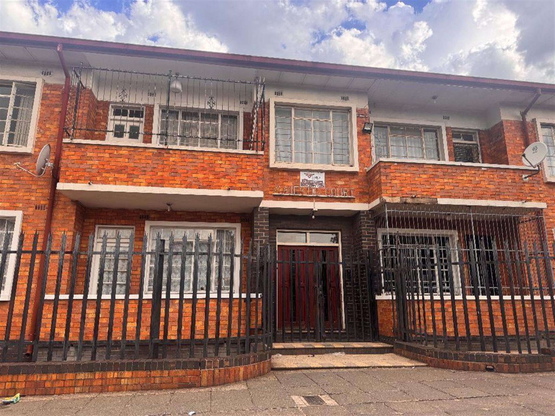 Front View of property in Germiston South