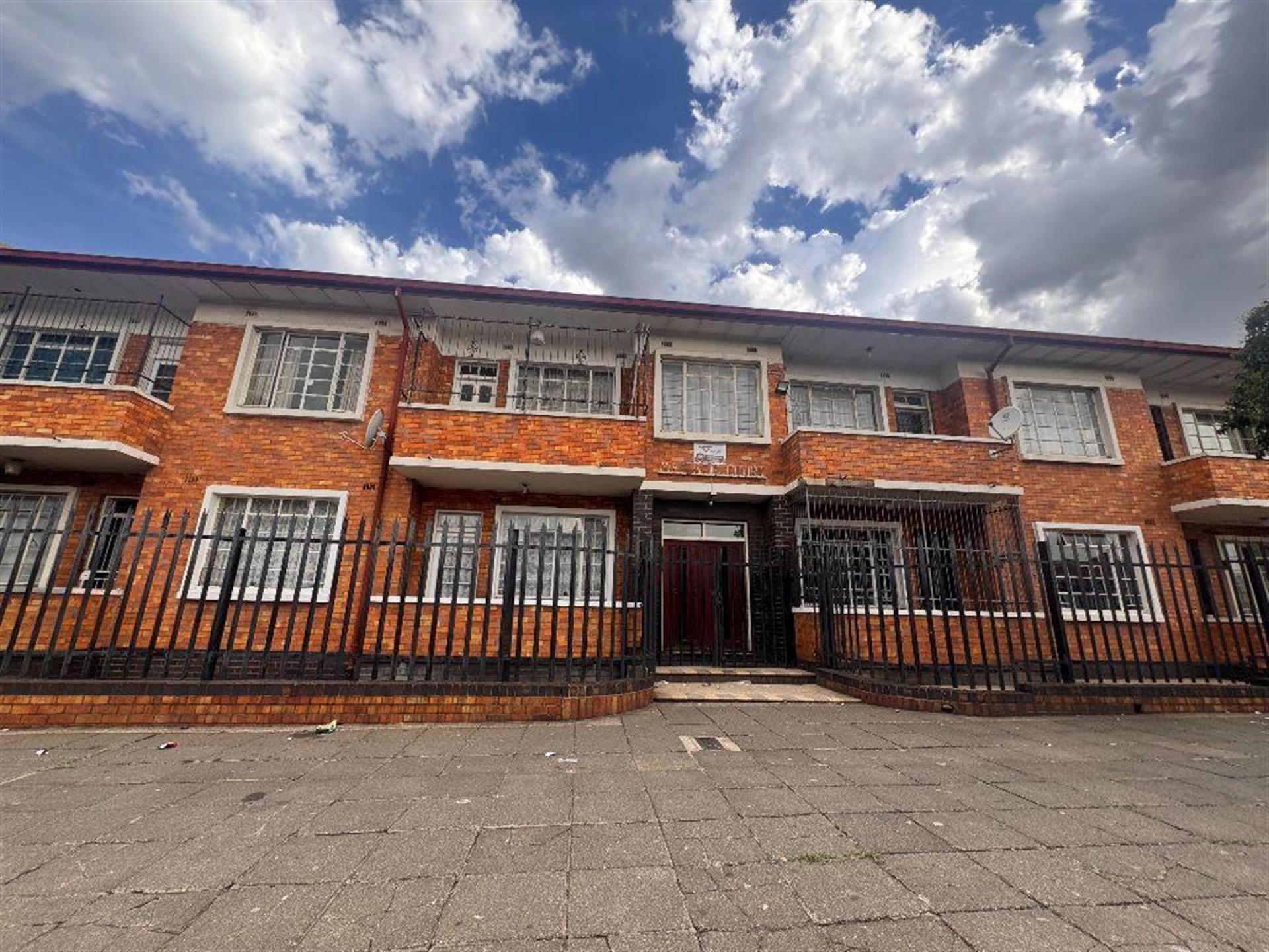Front View of property in Germiston South