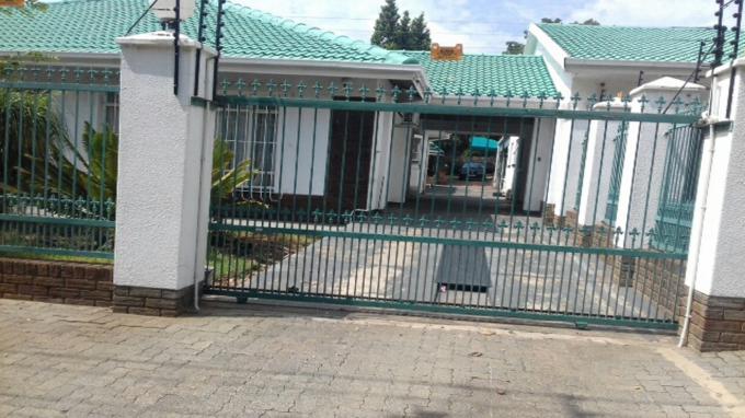 Standard Bank SIE Sale In Execution 5 Bedroom House for Sale in Tulisa Park - MR158639