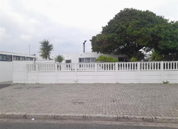 Standard Bank SIE Sale In Execution 3 Bedroom House for Sale in Newfields - MR158962