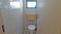 Bathroom 1 - 5 square meters of property in Newlands East