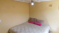 Main Bedroom - 12 square meters of property in Newlands East