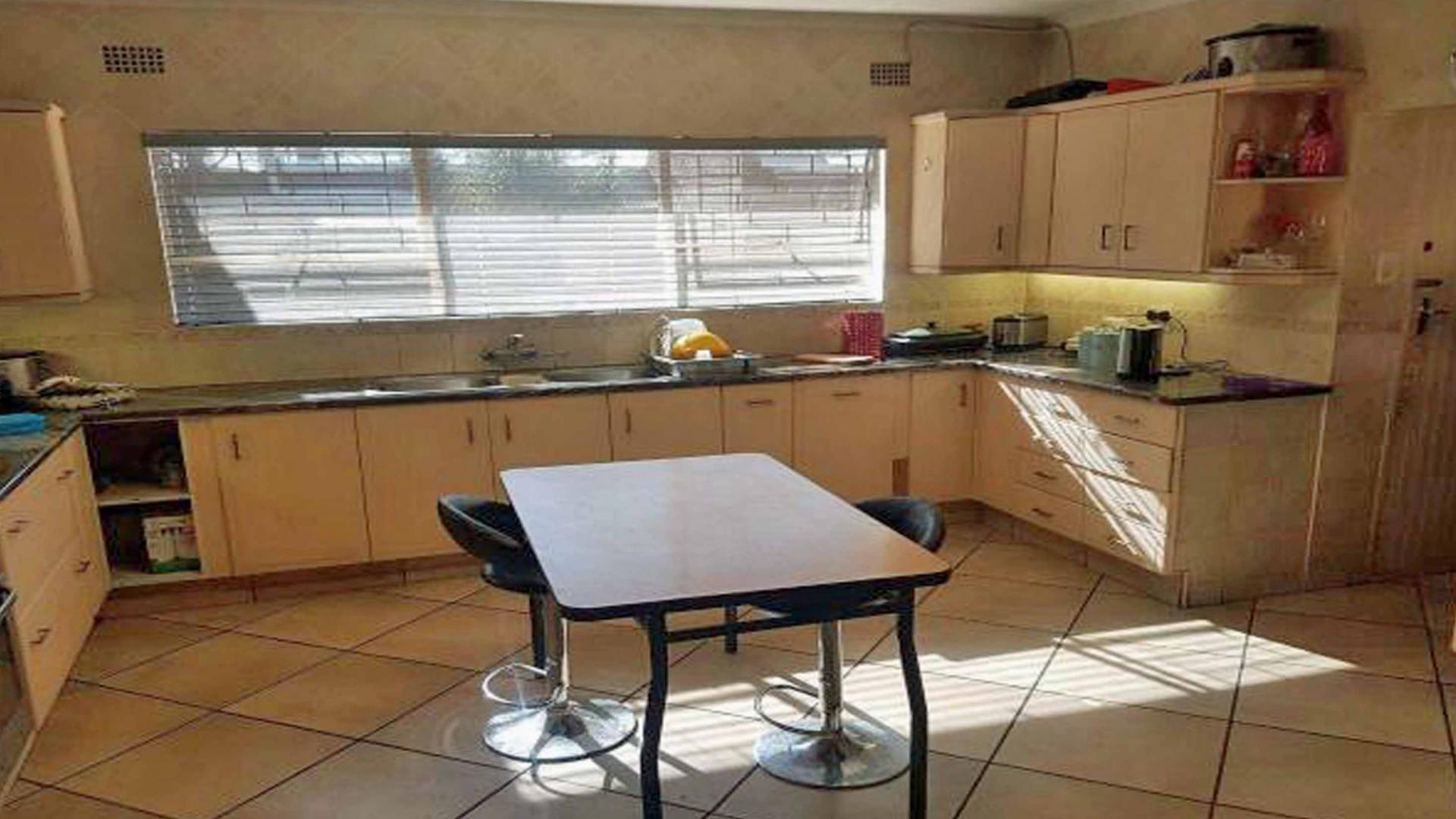 Kitchen - 27 square meters of property in Boksburg