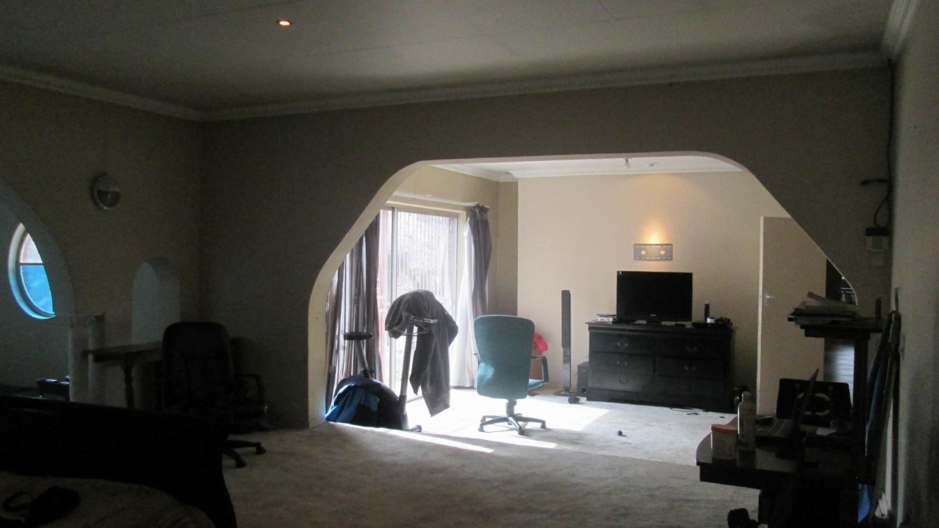 Main Bedroom - 97 square meters of property in Boksburg