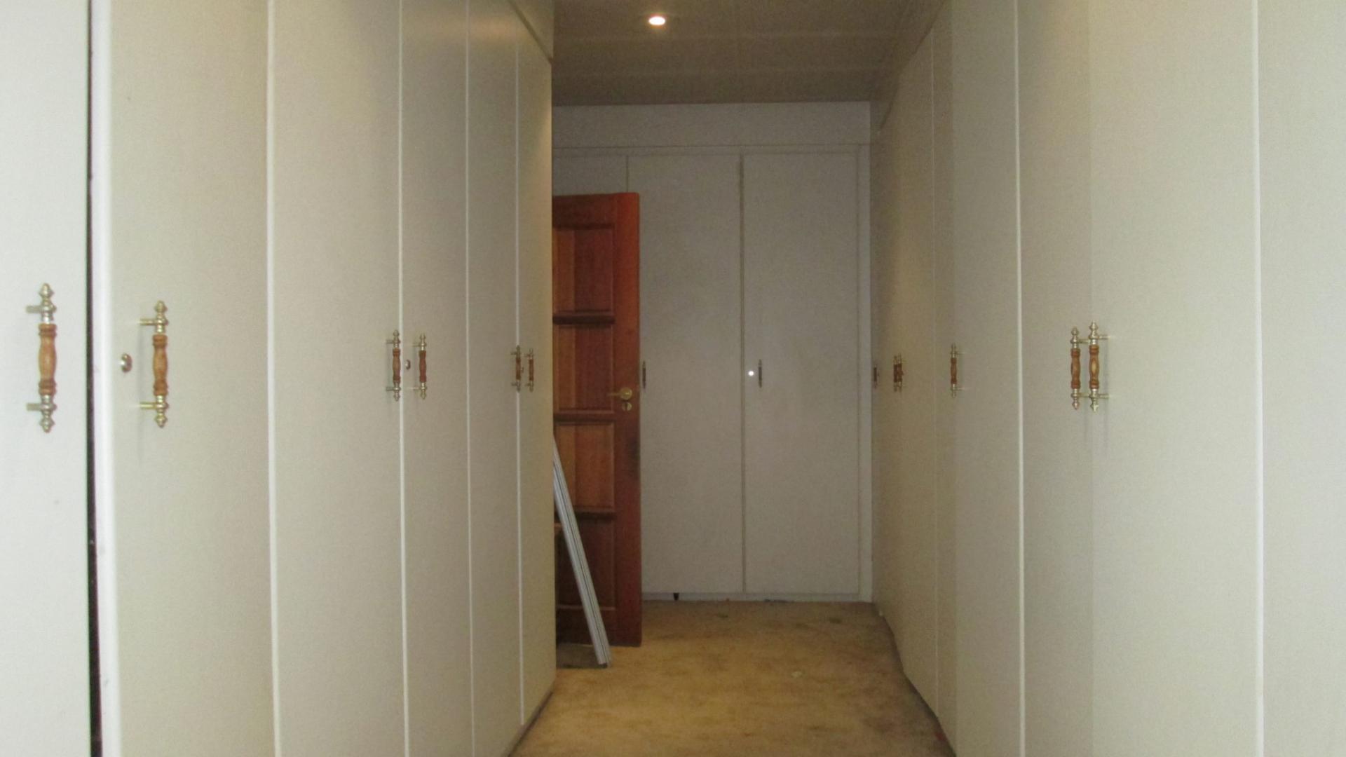 Main Bedroom - 97 square meters of property in Boksburg