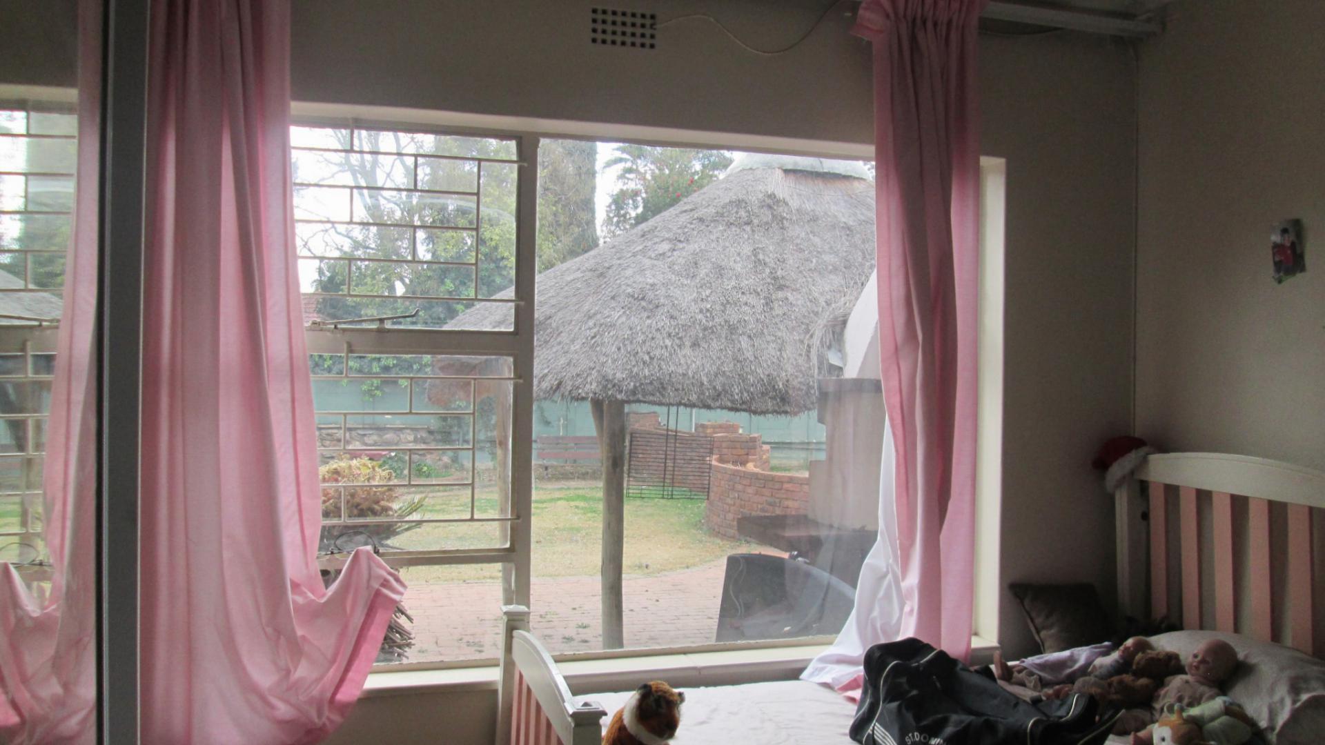Bed Room 3 - 13 square meters of property in Boksburg