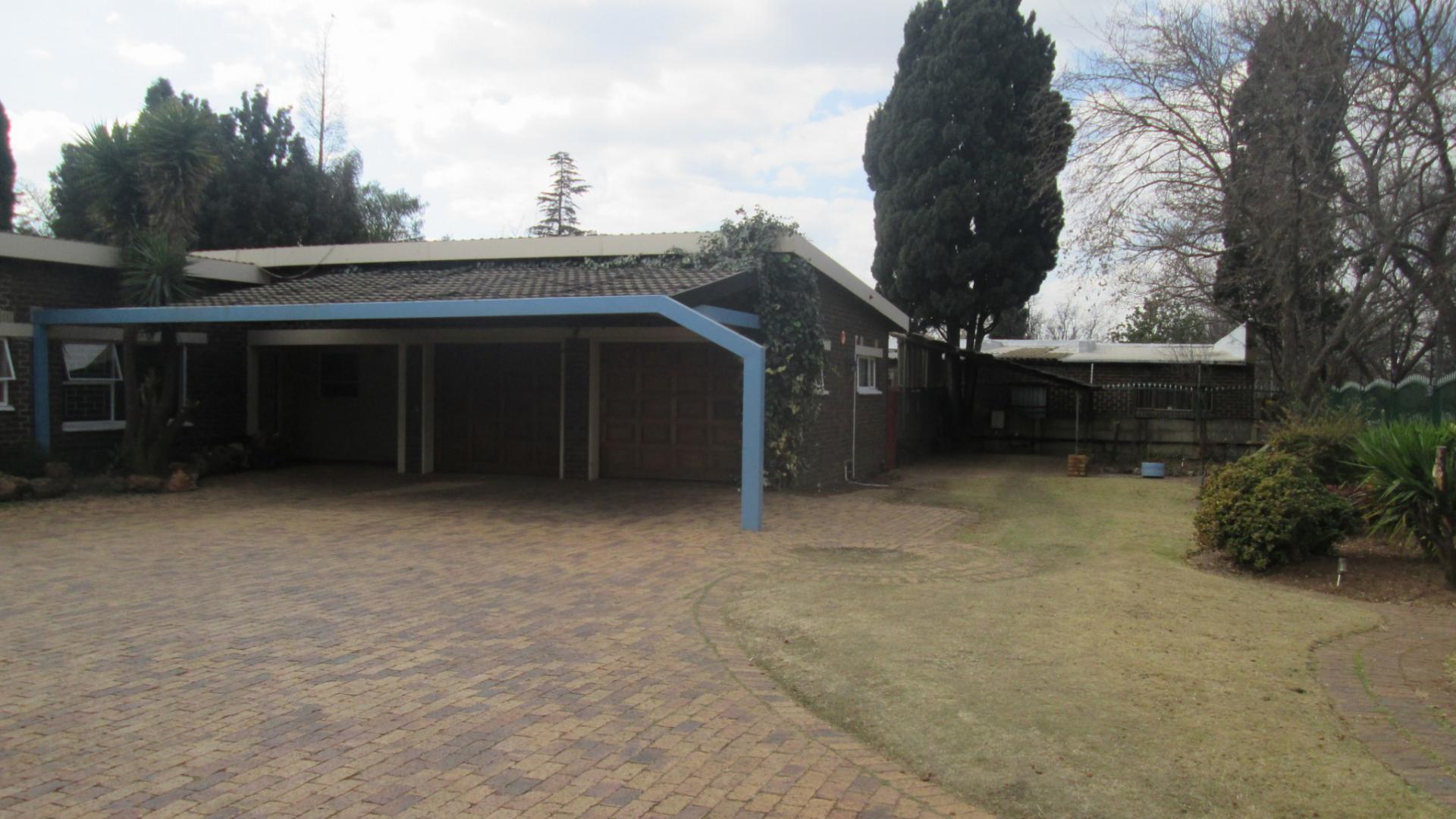 Front View of property in Boksburg