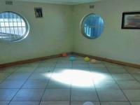 Lounges - 39 square meters of property in Boksburg