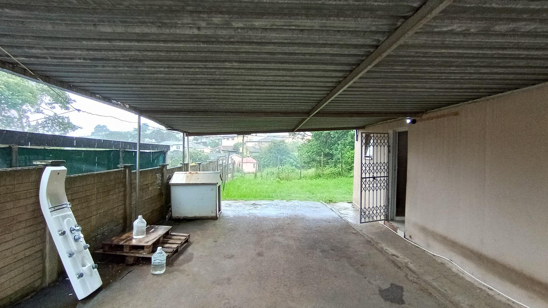 Patio - 3 square meters of property in Risecliff