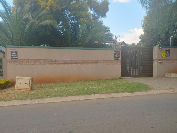 Standard Bank SIE Sale In Execution House for Sale in Weltevreden Park - MR159175