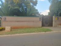 Front View of property in Weltevreden Park