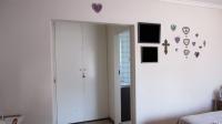 Main Bedroom - 20 square meters of property in Dalpark