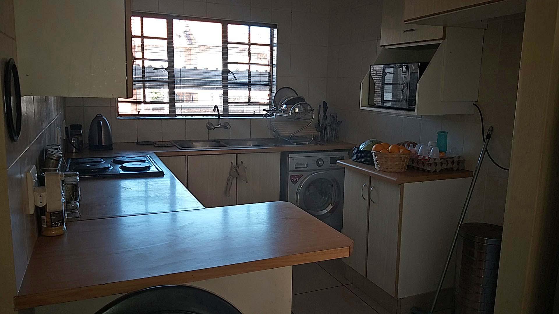 Kitchen - 8 square meters of property in Beyers Park