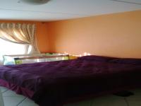 Main Bedroom - 21 square meters of property in Beyers Park