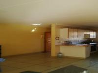Lounges - 28 square meters of property in Beyers Park