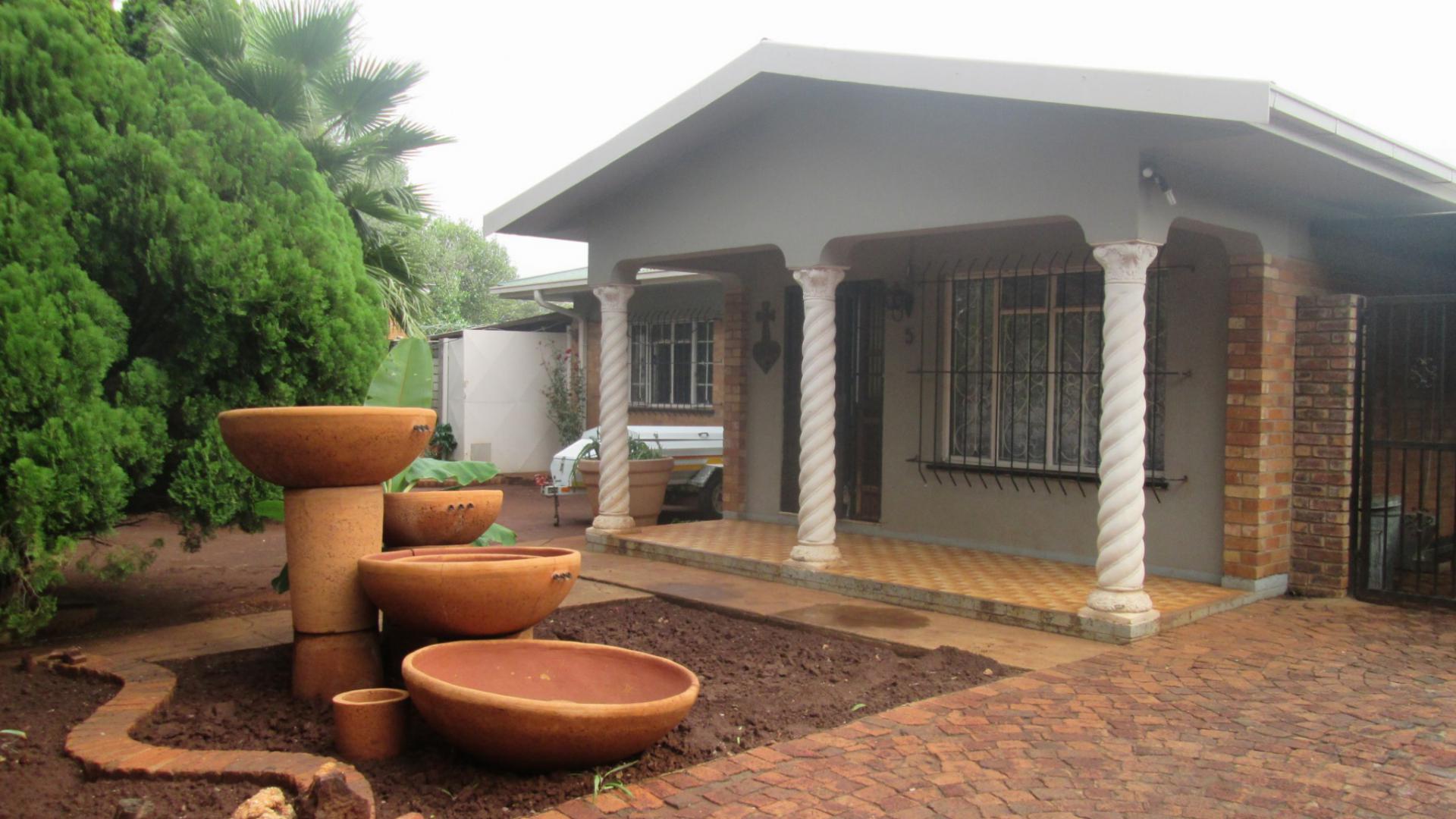 Front View of property in Vanderbijlpark