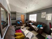 Lounges of property in Lavender Hill