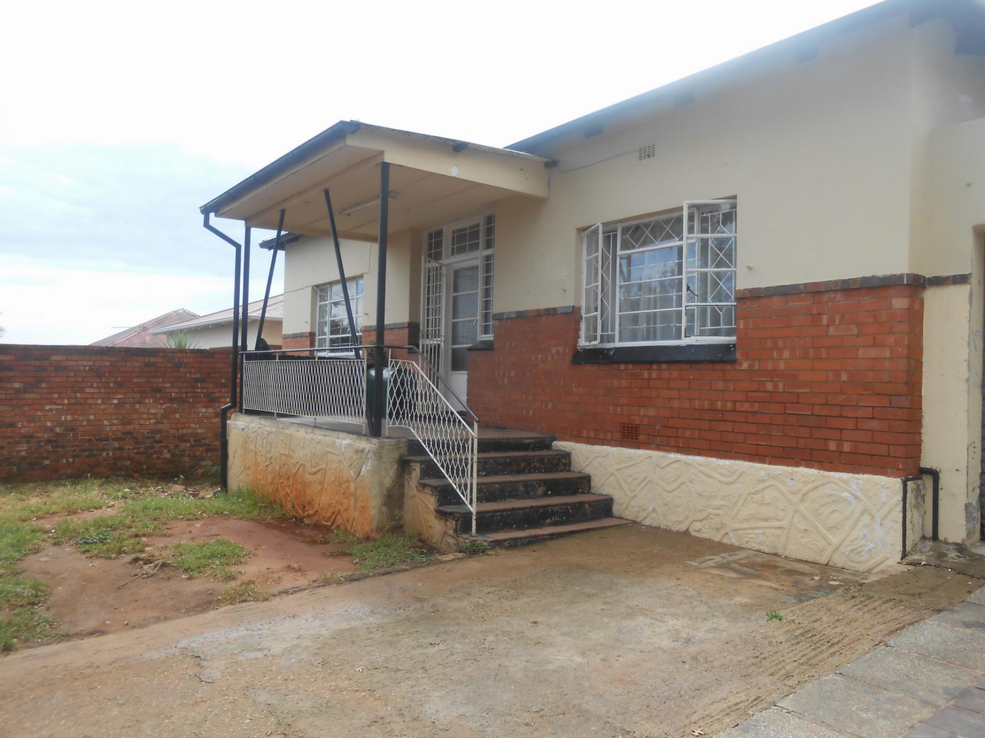 Front View of property in Rosettenville