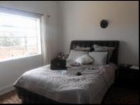 Main Bedroom - 21 square meters of property in Rosettenville