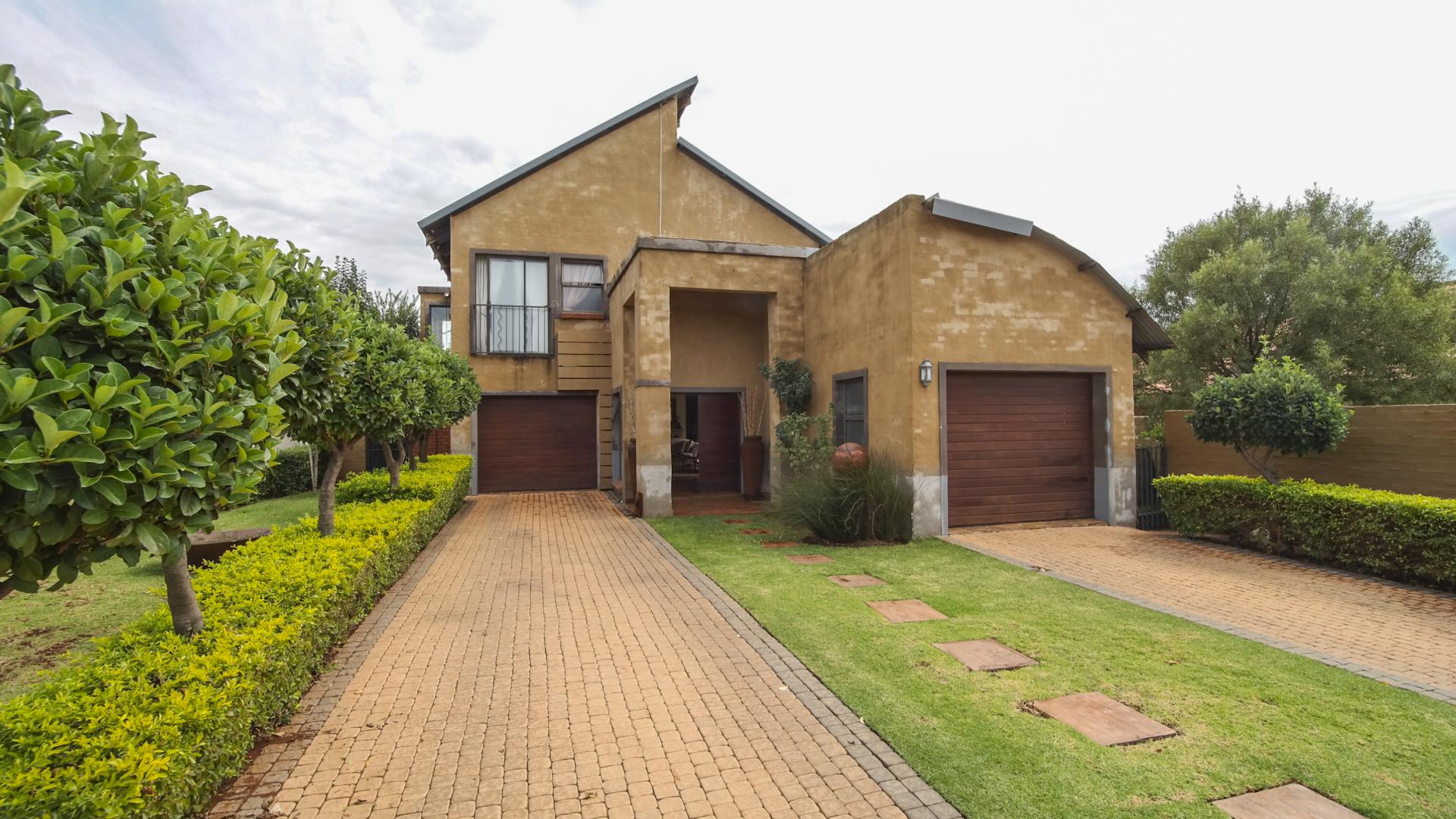 4 Bedroom House for Sale For Sale in The Meadows Estate MR159545 MyRoof