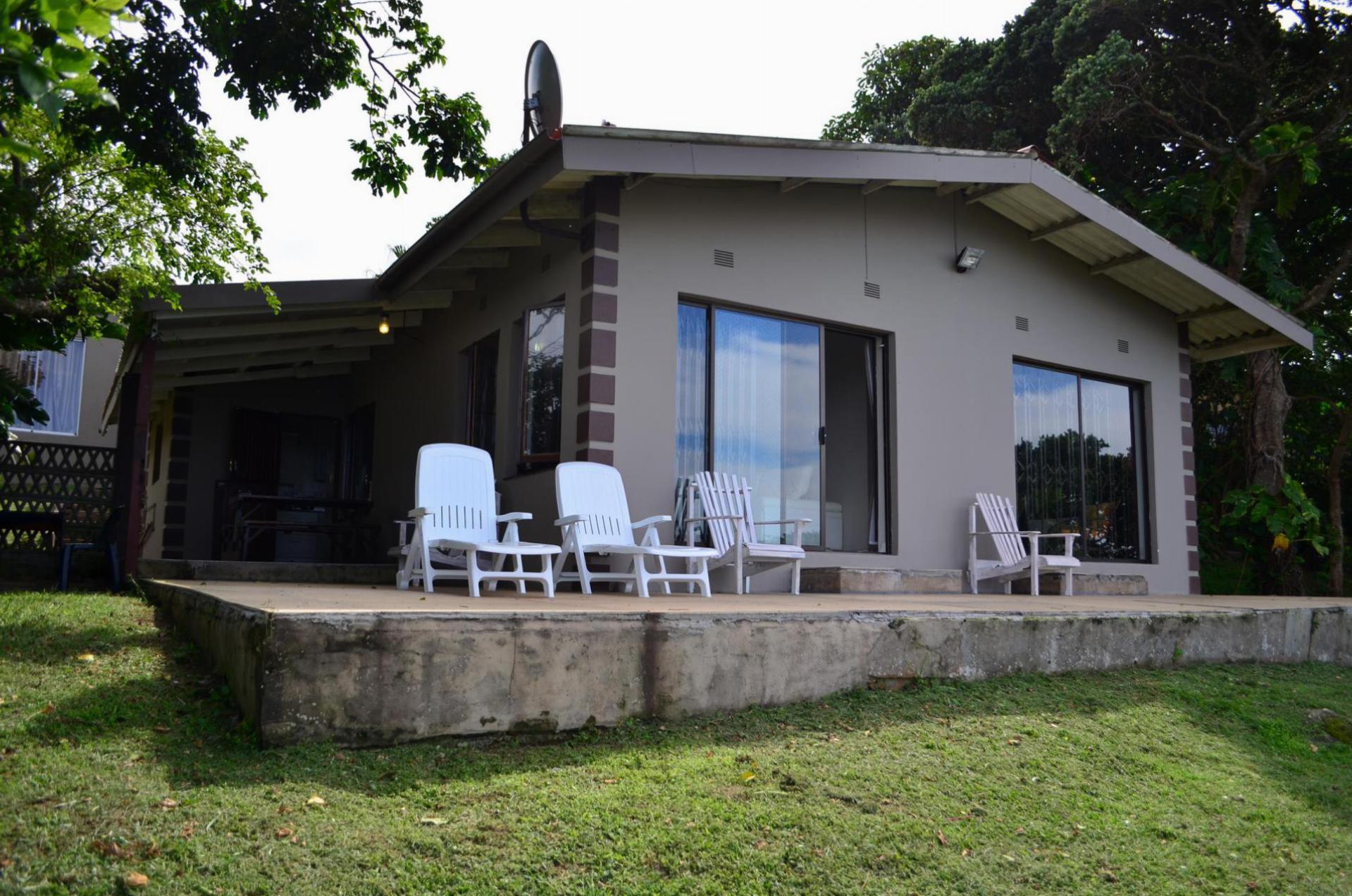 Front View of property in Oslo Beach