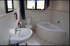 Main Bathroom - 7 square meters of property in Oslo Beach