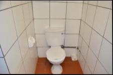 Bathroom 2 - 5 square meters of property in Empangeni