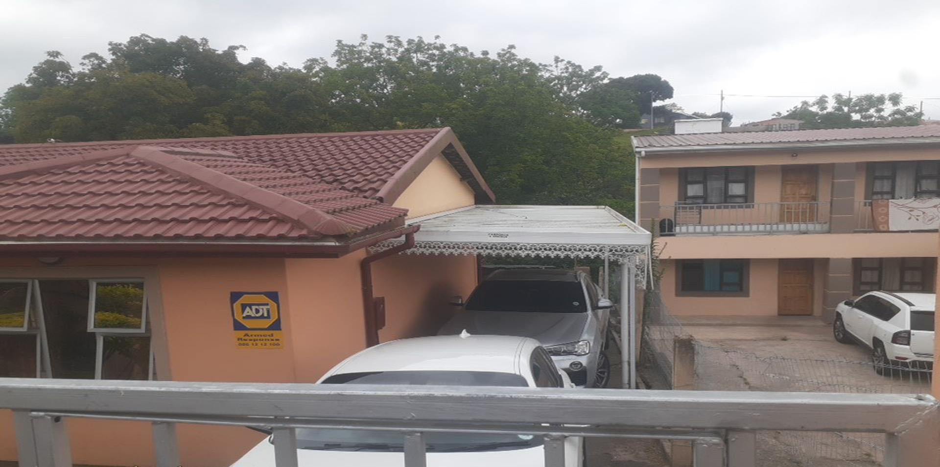 Front View of property in Pinetown 