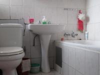 Main Bathroom - 4 square meters of property in Elspark