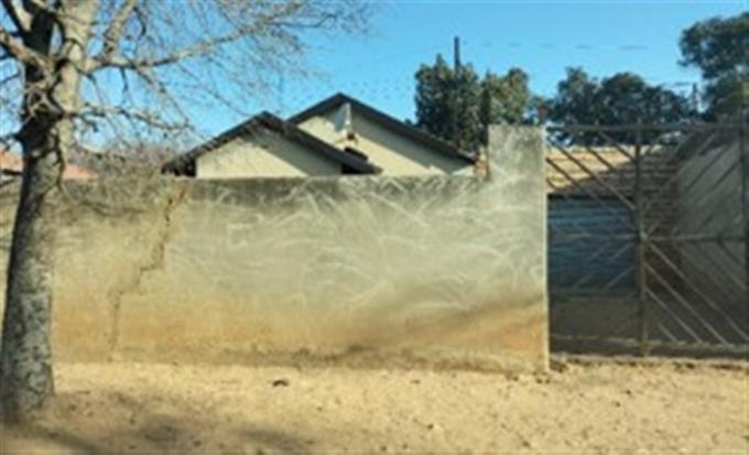 Standard Bank SIE Sale In Execution 3 Bedroom House for Sale in Riverlea - JHB - MR159821