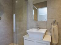 Bathroom 3+ - 6 square meters of property in Boardwalk Meander Estate