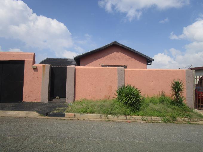 Standard Bank SIE Sale In Execution 3 Bedroom House for Sale in Sophiatown - MR159841