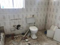 Bathroom 2 of property in Sophiatown
